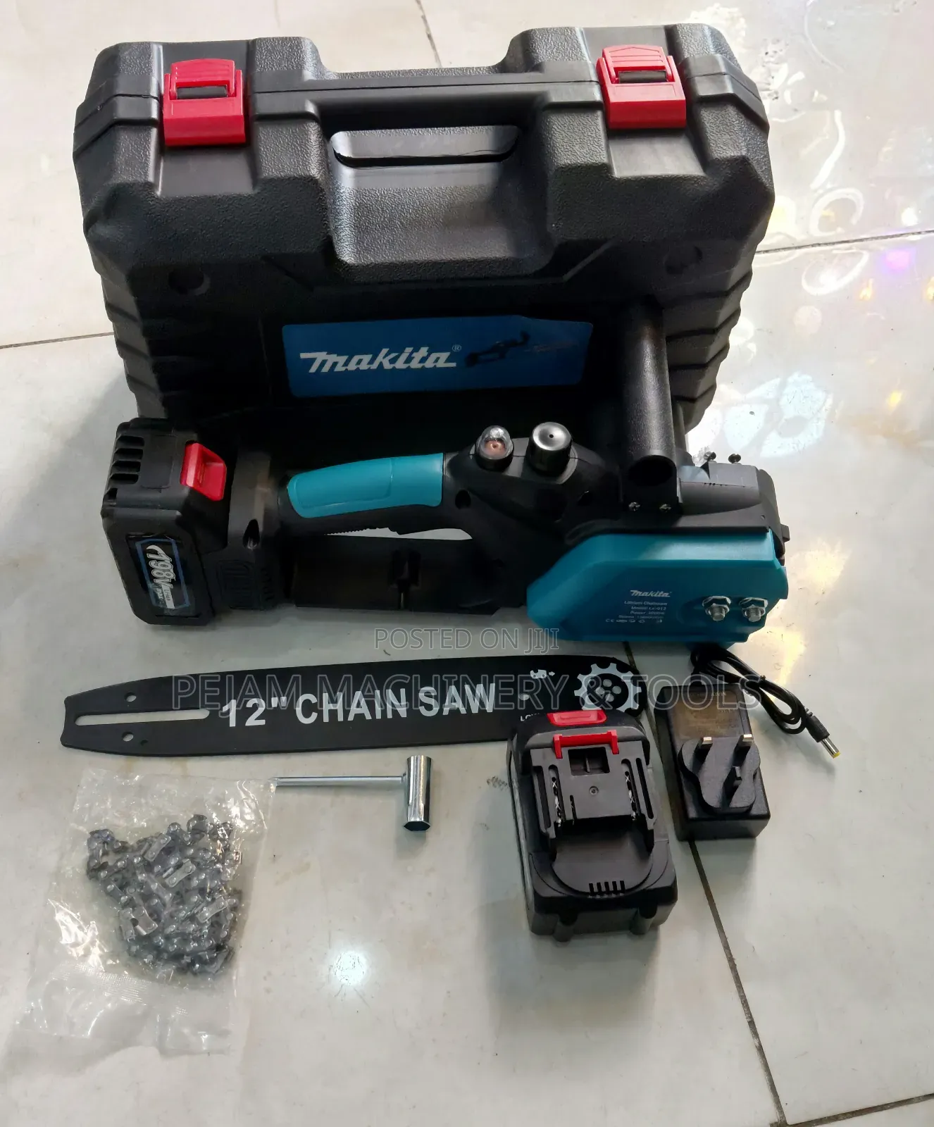 Makita 198V Cordless 12" Chainsaw With 2 Batteries