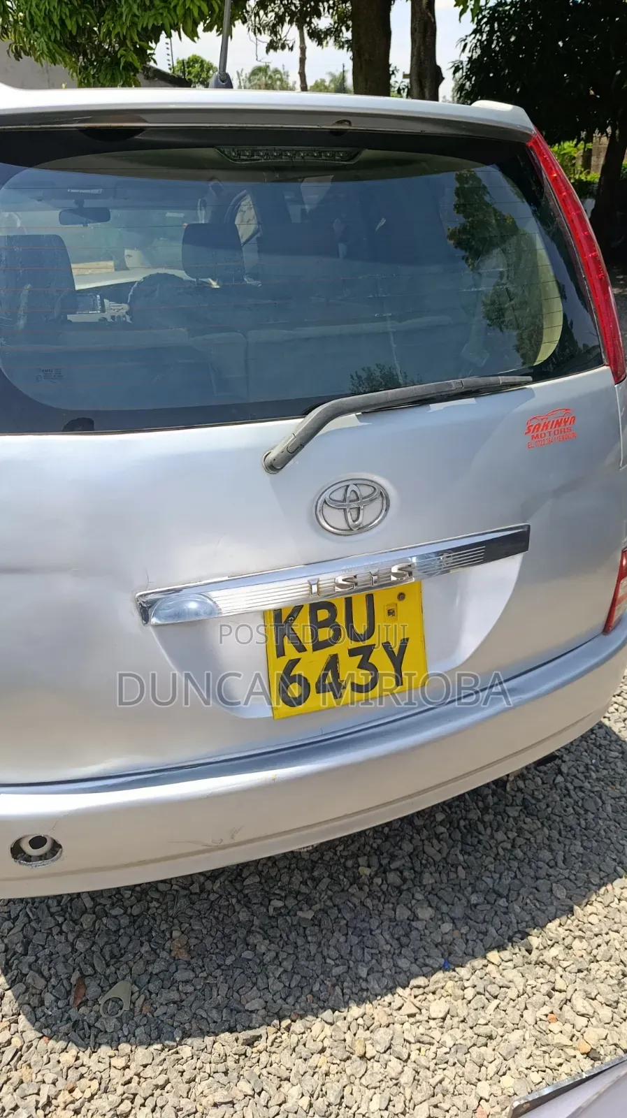 Toyota ISIS 2006 Gray