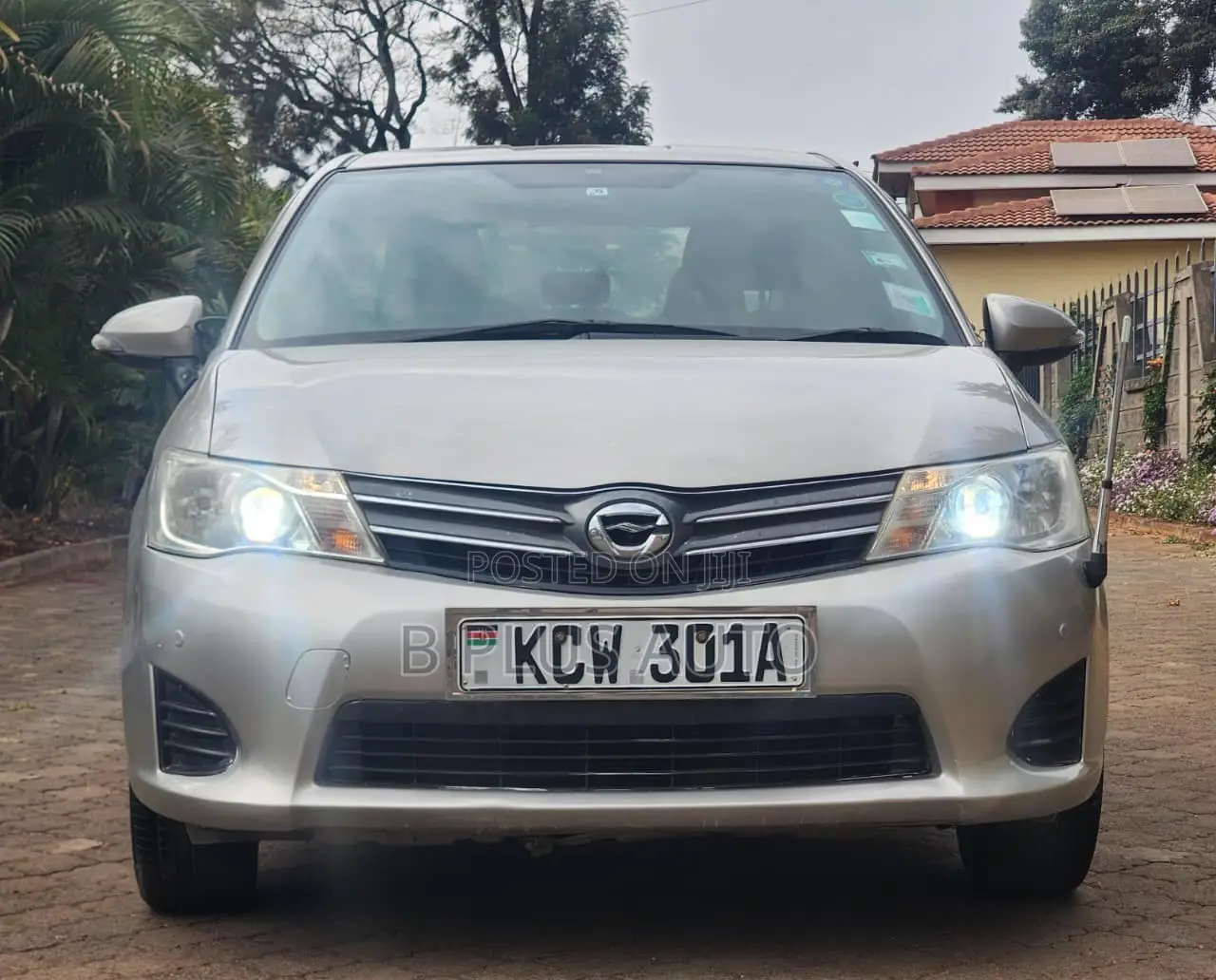Toyota Axio 2013 Silver
