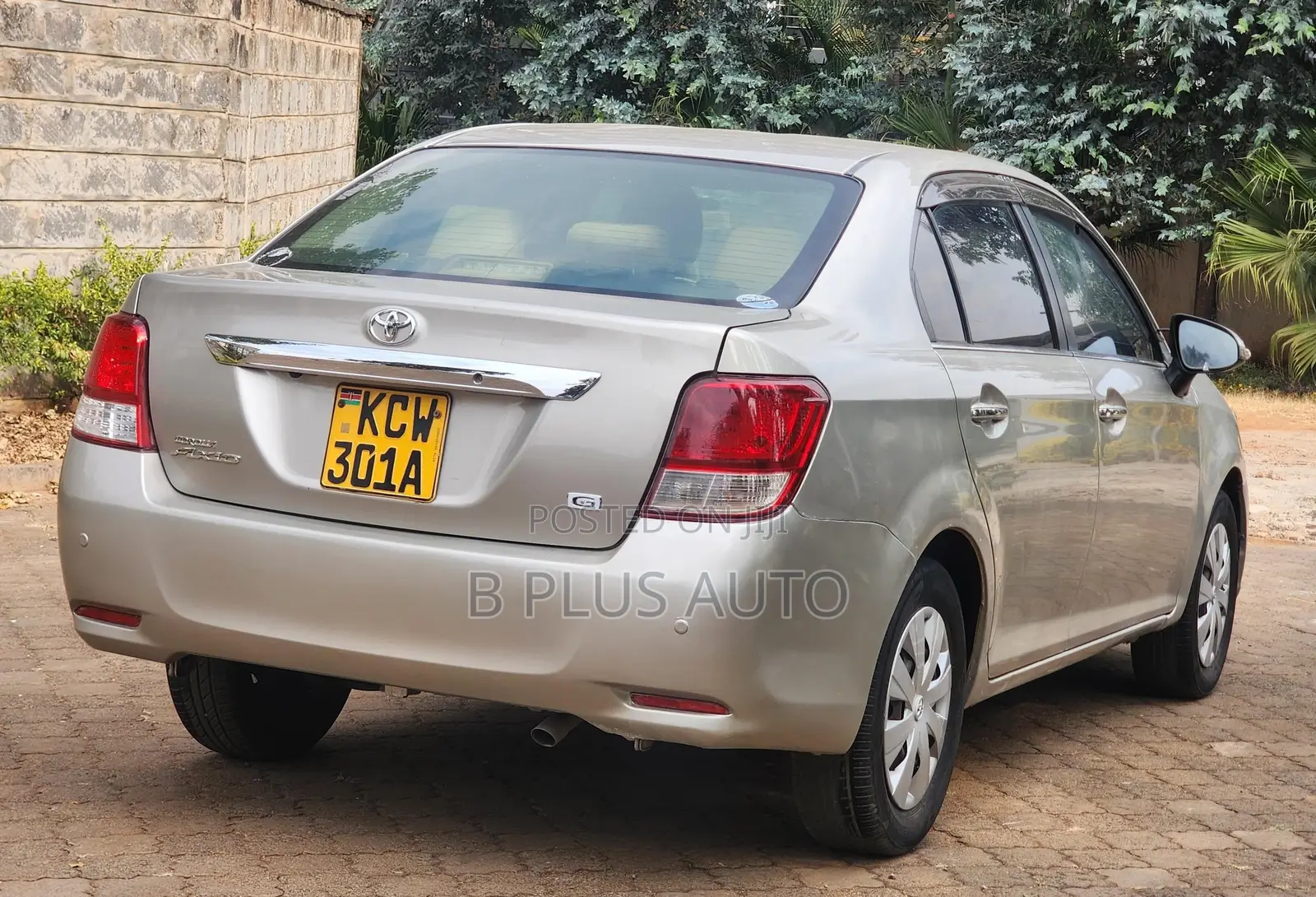 Toyota Axio 2013 Silver