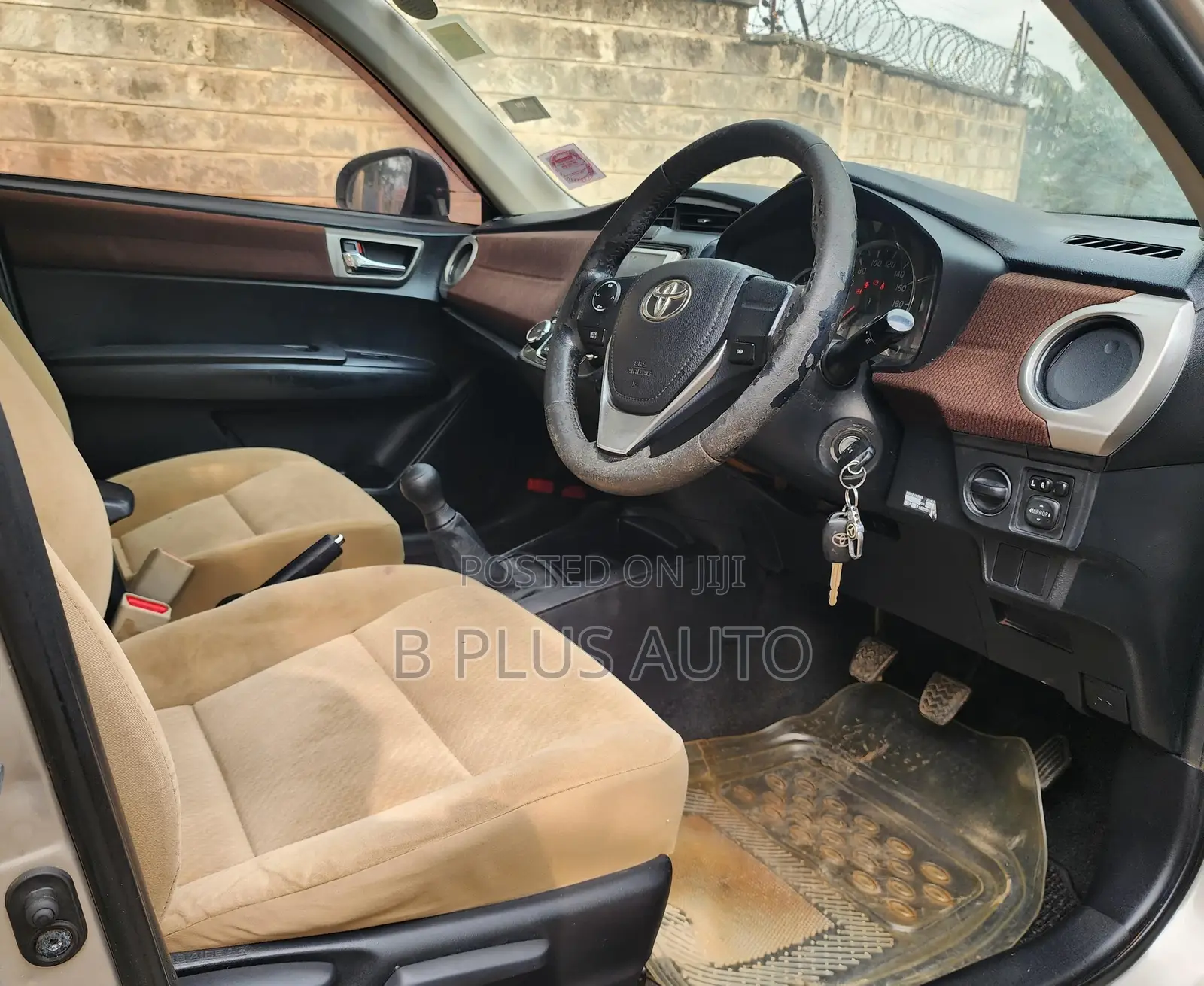 Toyota Axio 2013 Silver