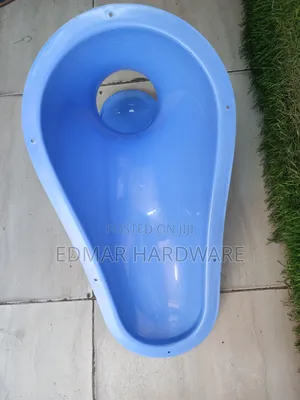 Plastic Oval Toilet
