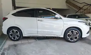 Honda Vezel 1.5 Hybrid 2WD 2020 White