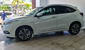 Honda Vezel 1.5 Hybrid 2WD 2020 White