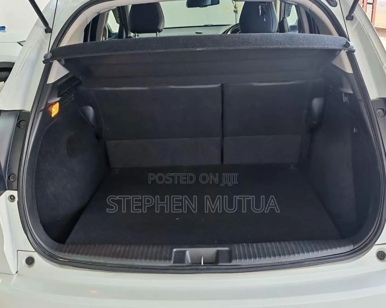 Honda Vezel 1.5 Hybrid 2WD 2020 White