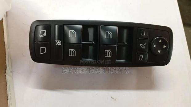 Genuine Mercedes Master/Window Switch. - thumbnail 2