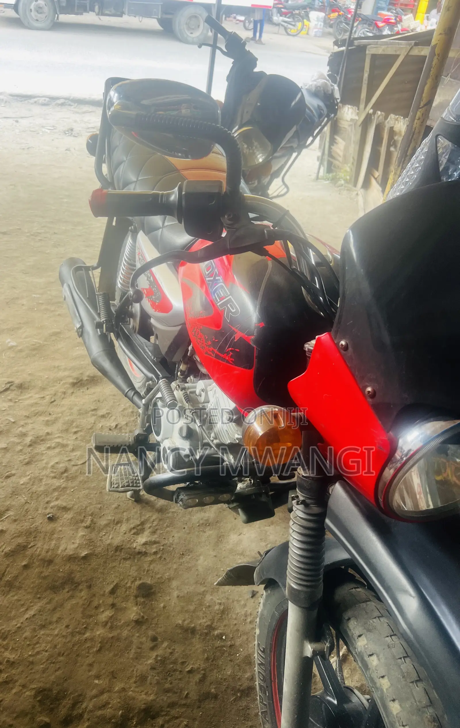 Bajaj Boxer 125 2023 Red
