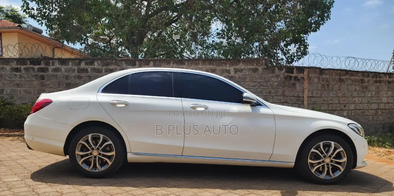 Mercedes-Benz C200 2016 White