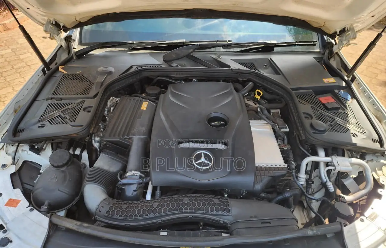 Mercedes-Benz C200 2016 White