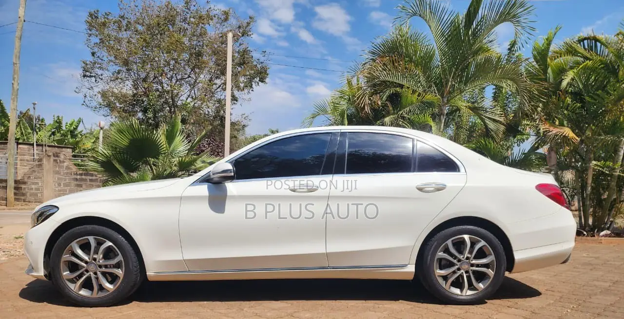 Mercedes-Benz C200 2016 White
