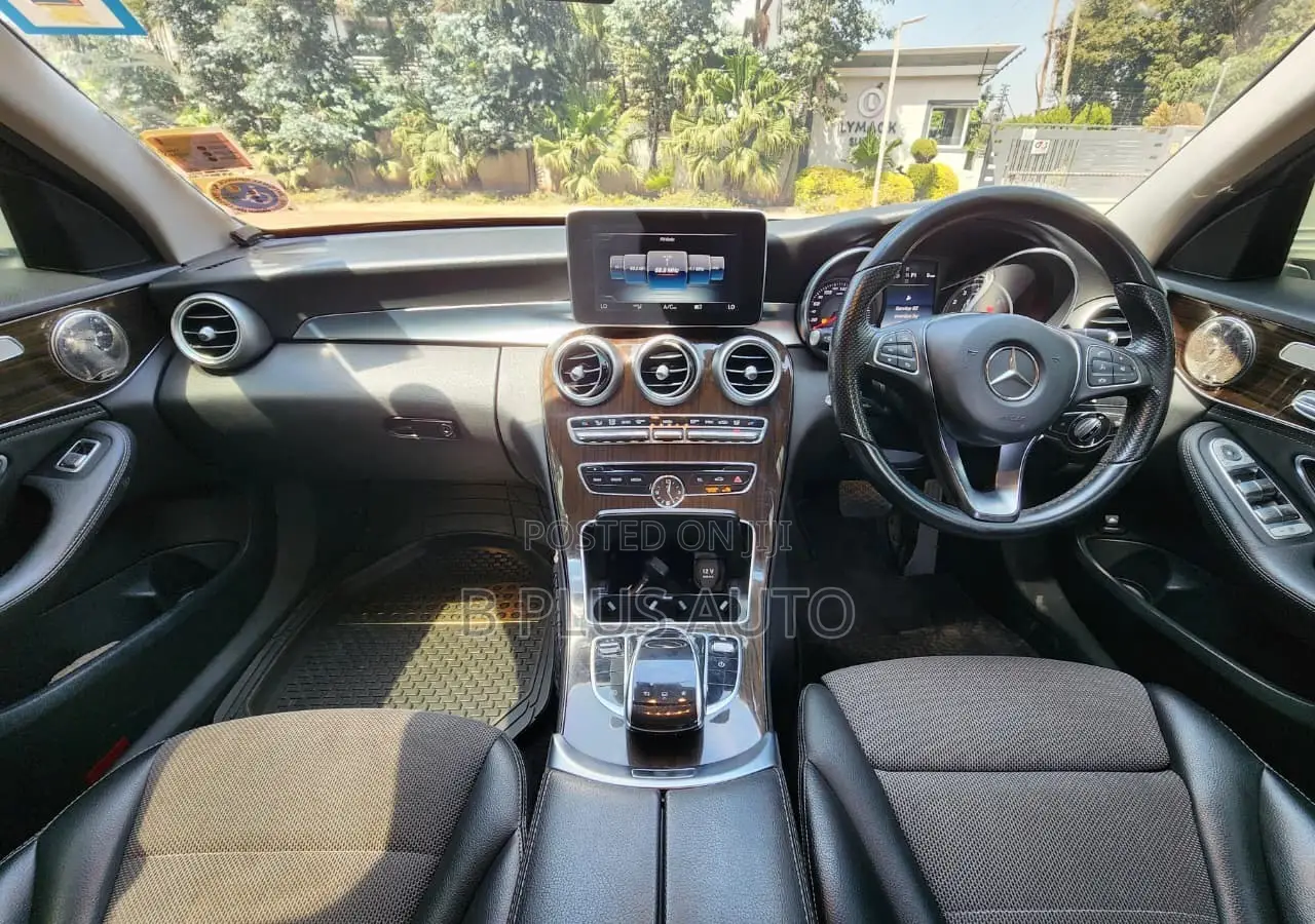 Mercedes-Benz C200 2016 White