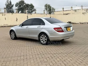 Mercedes-Benz C200 2011 Silver