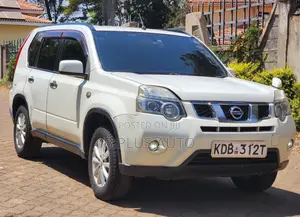 Nissan X-Trail 2013 White