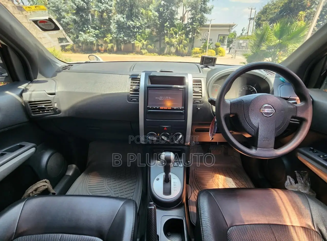 Nissan X-Trail 2013 White