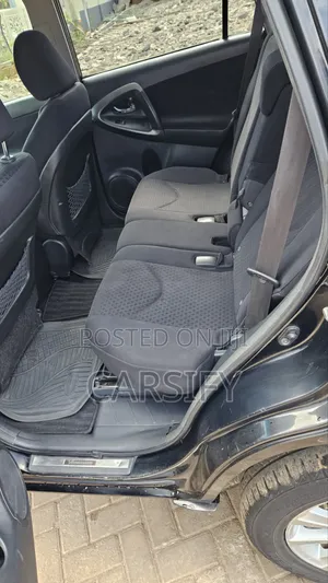 Toyota Vanguard 2010 Black