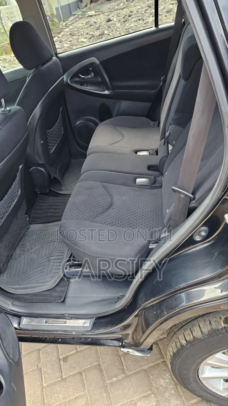 Toyota Vanguard 2010 Black