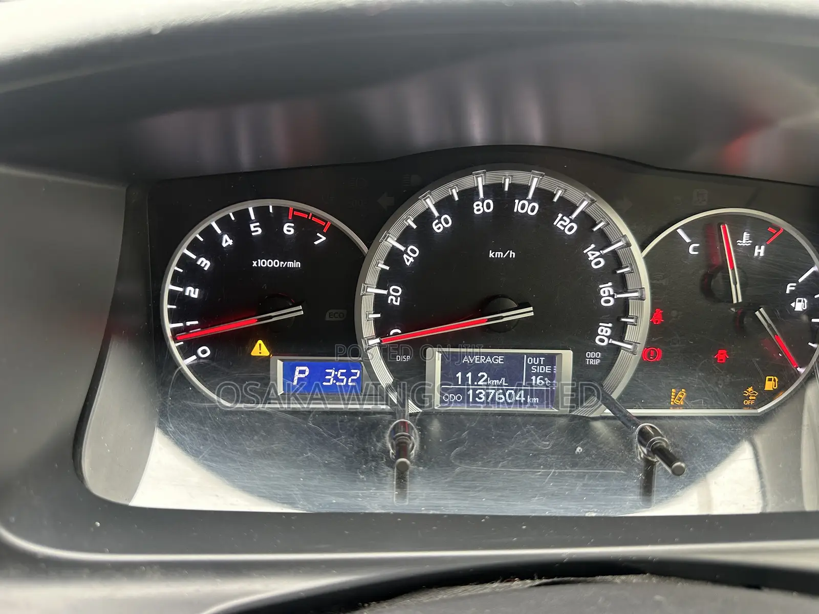 Toyota HiAce 2019 White