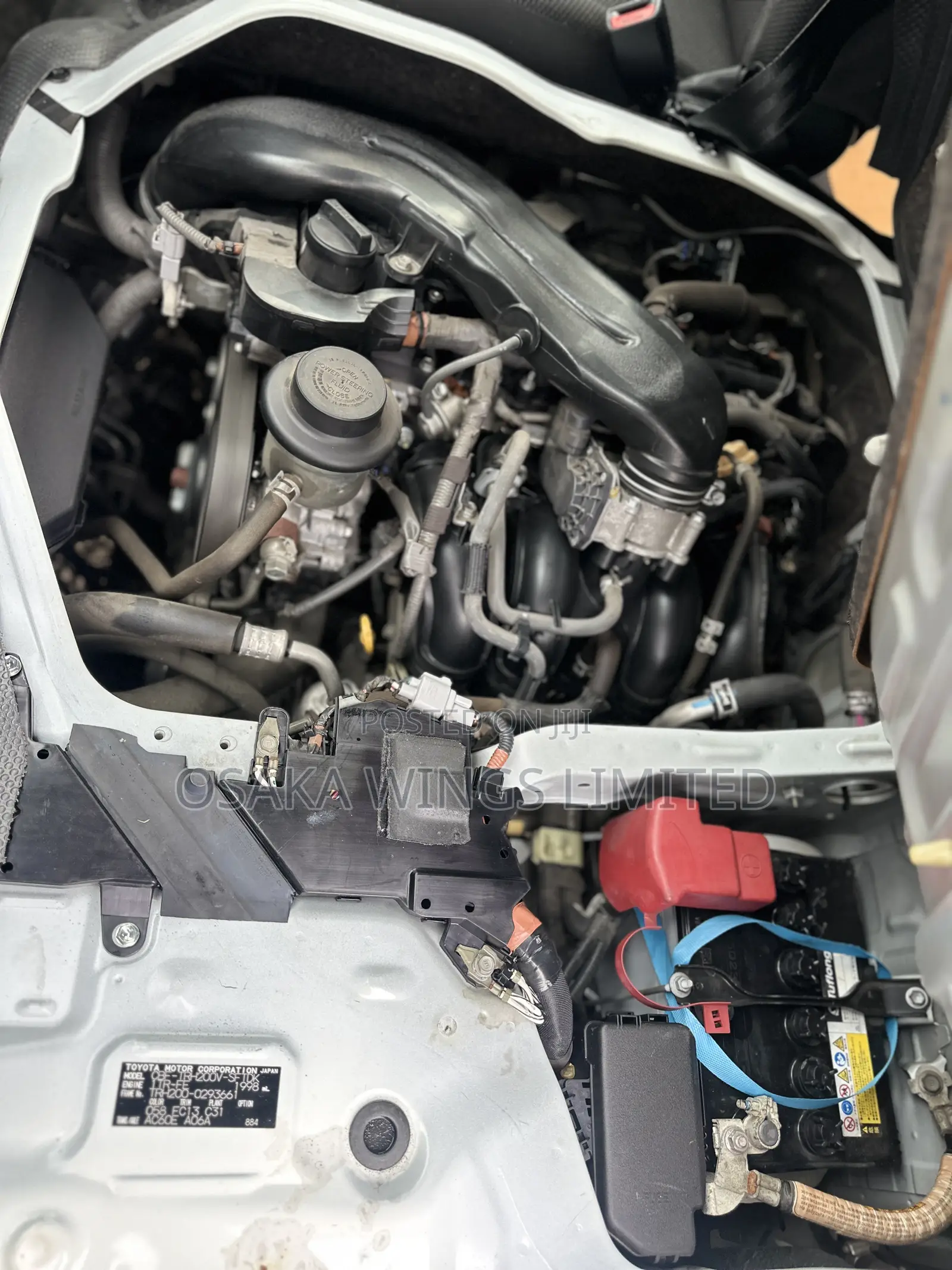 Toyota HiAce 2019 White