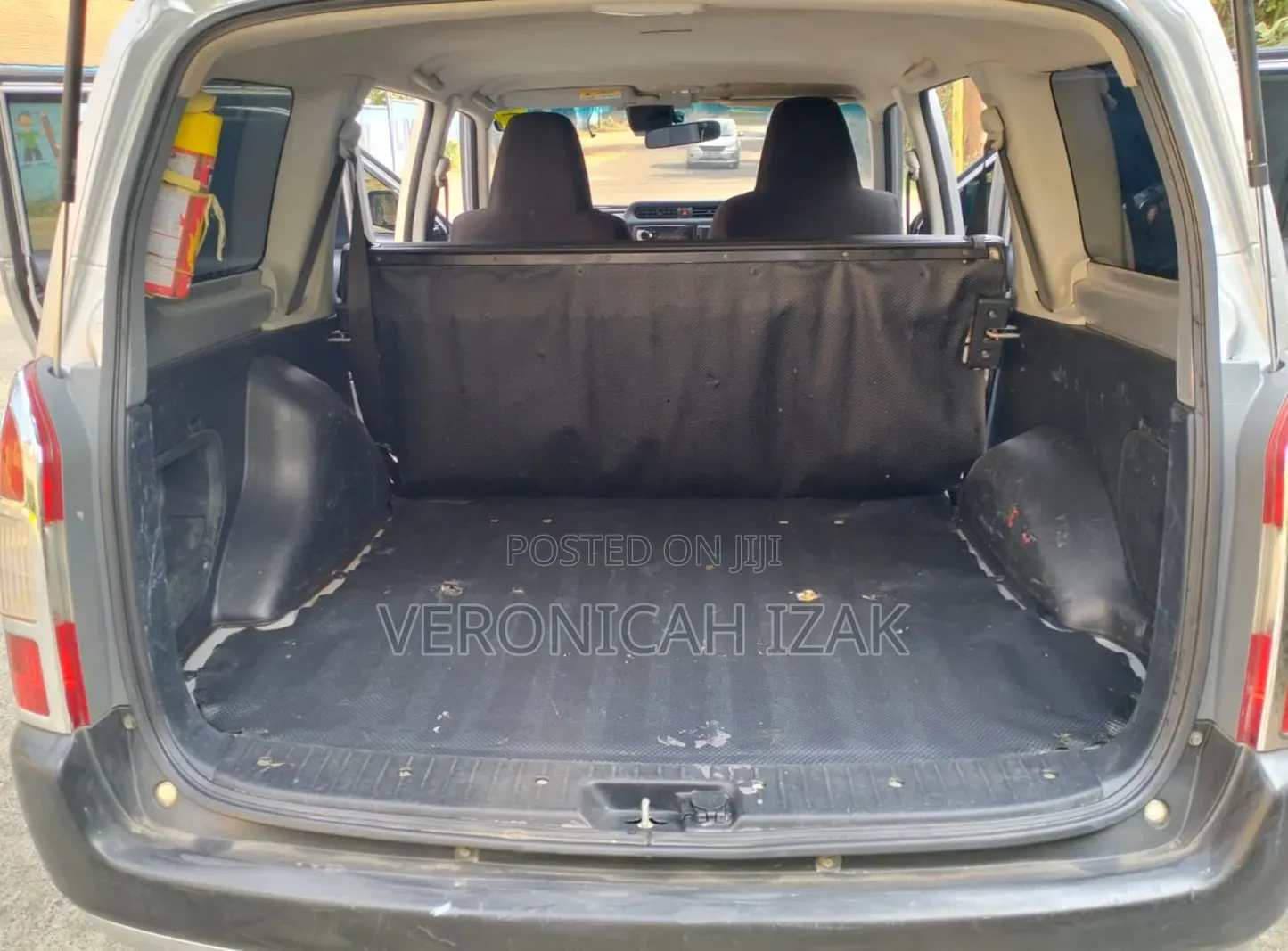 Toyota Probox 2017 Silver