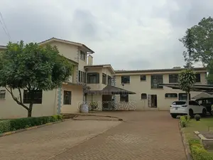 8bdrm Mansion in Nyari Estate Nairobi for sale