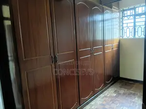 8bdrm Mansion in Nyari Estate Nairobi for sale