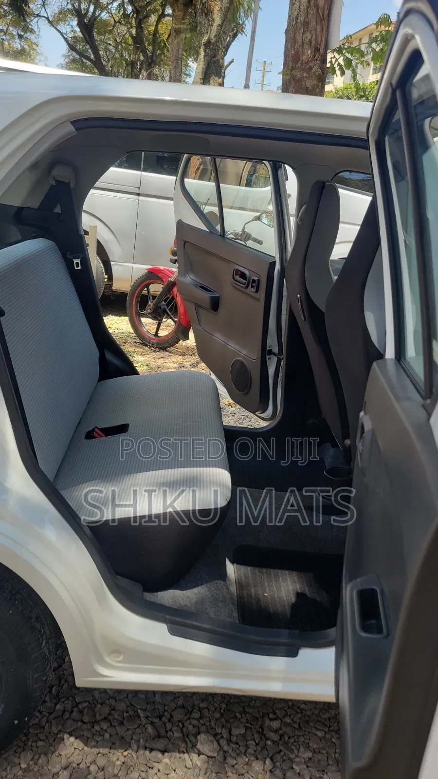 Suzuki Alto 2017 White