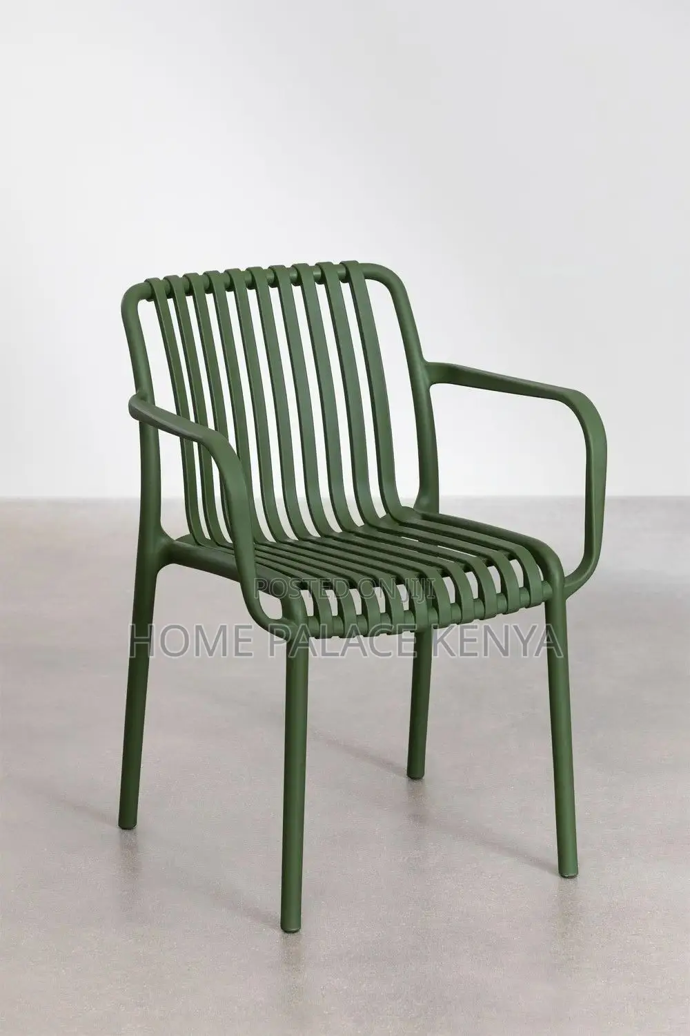Plastic Chair; Comfortable Plastic Chair for Everyday Use