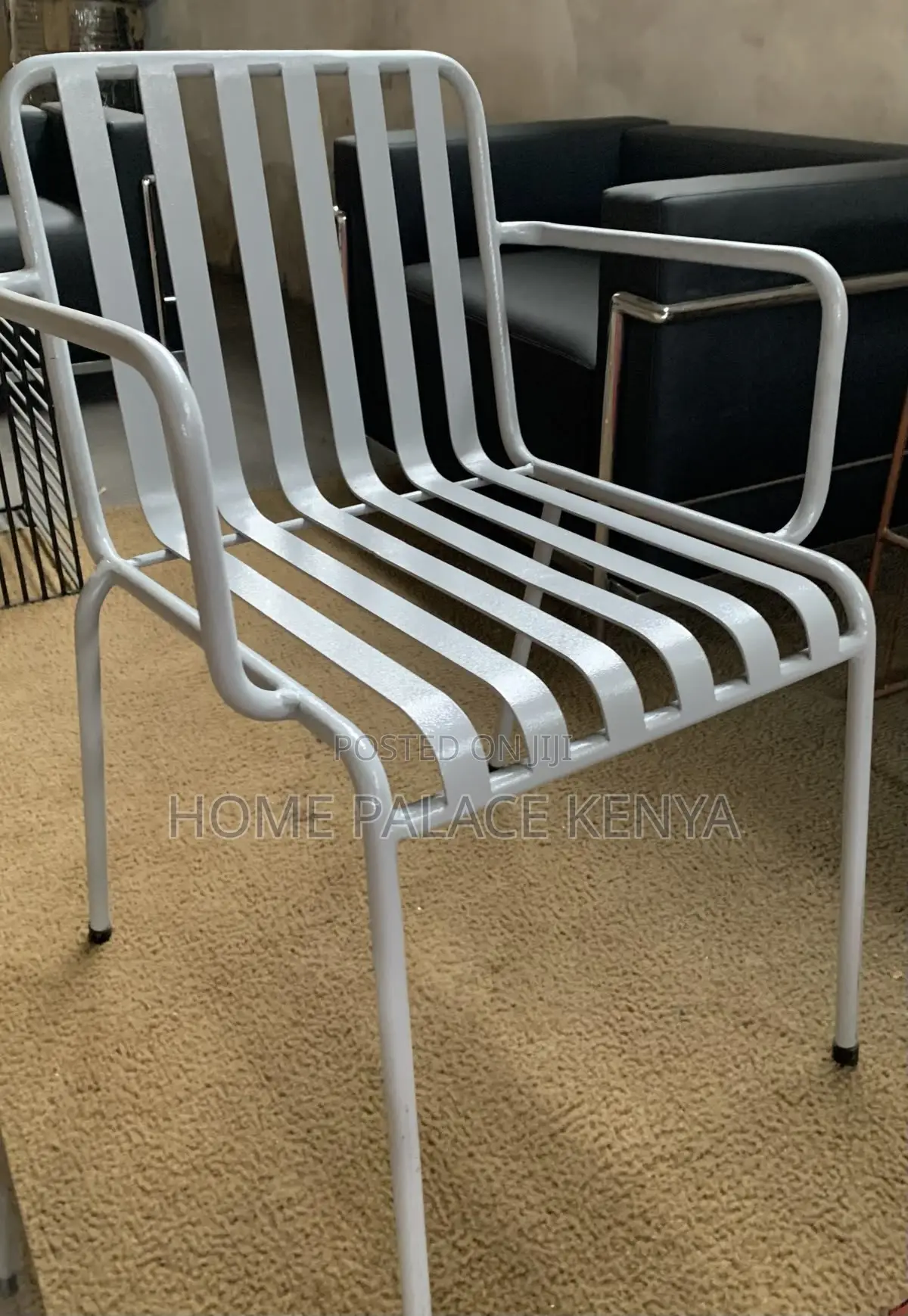 Plastic Chair; Comfortable Plastic Chair for Everyday Use