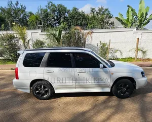 Subaru Forester 2000 White