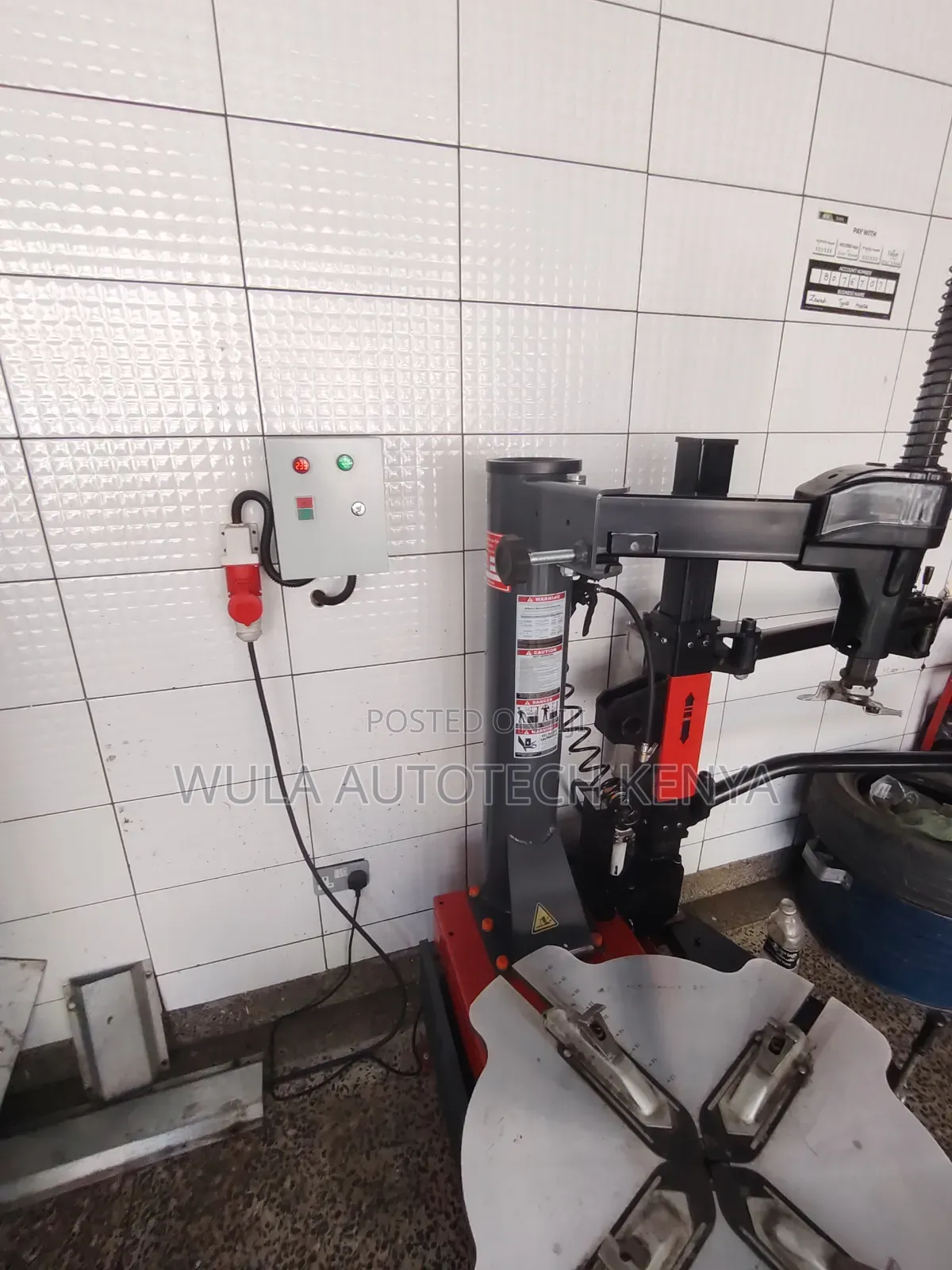 Pressure Control Arm Heavy Duty Tyre Changer Machine STC-768r Wula