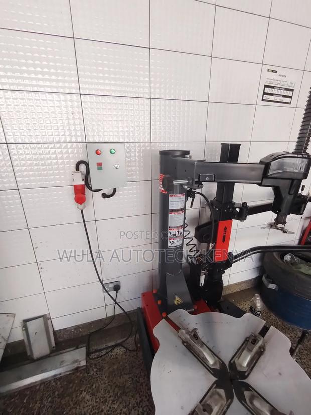 Pressure Control Arm Heavy Duty Tyre Changer Machine STC-768r Wula
