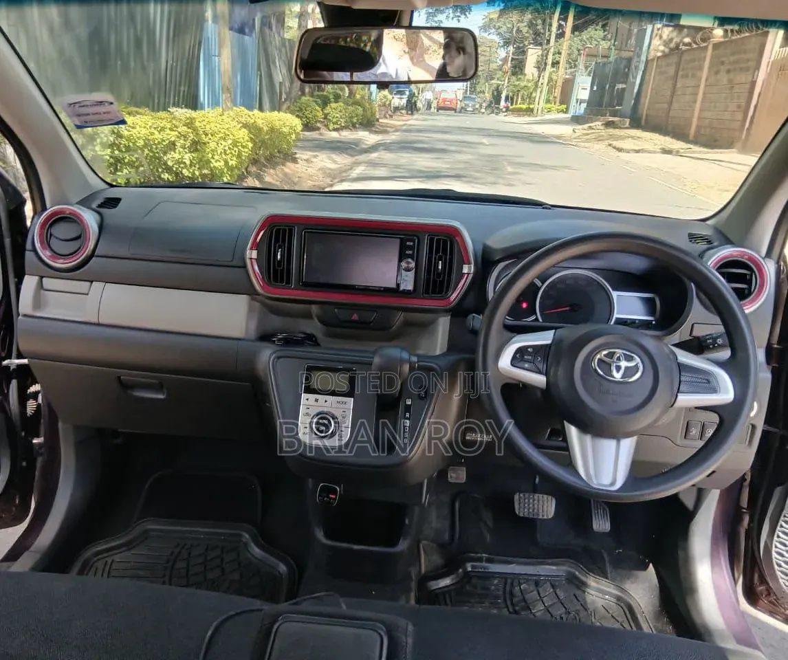 Toyota Passo 2017 Brown