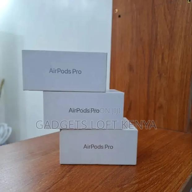 Apple AirPods Pro 3 - main view