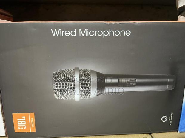 JBL PMX200 Professional Dynamic Wired Vocal Microphone With XLR Cable - main view