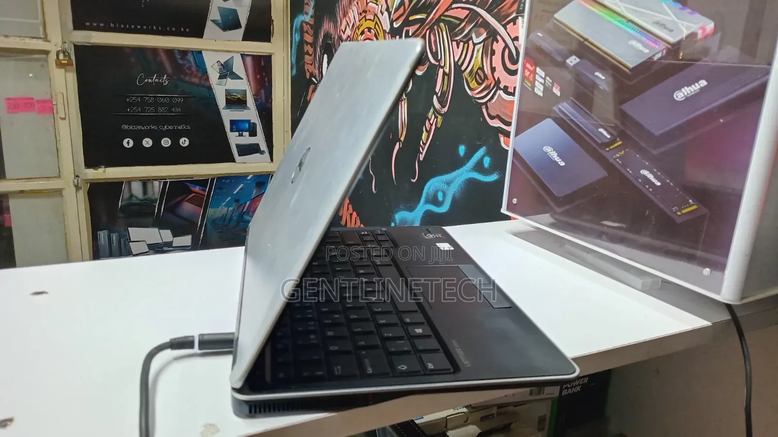 Laptop Dell Latitude E7240 8GB Intel Core i7 HDD 128GB