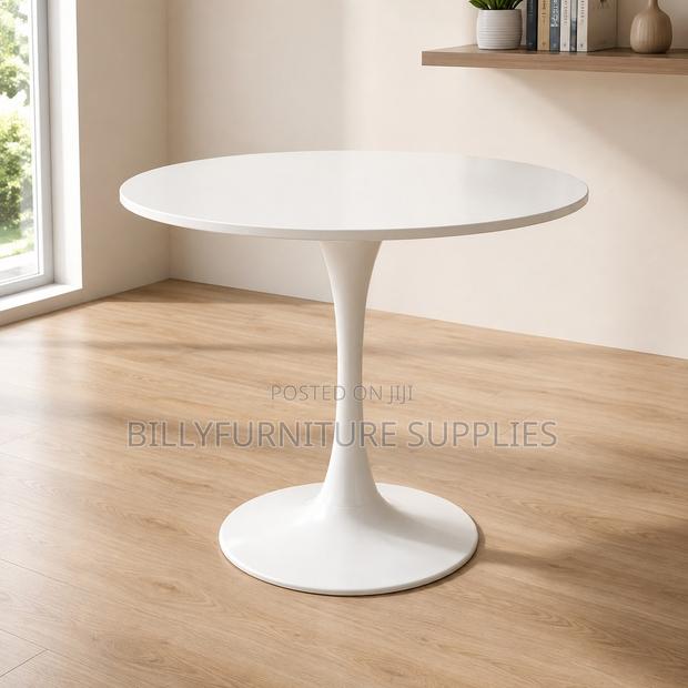 Modern Round Dining Table - main view