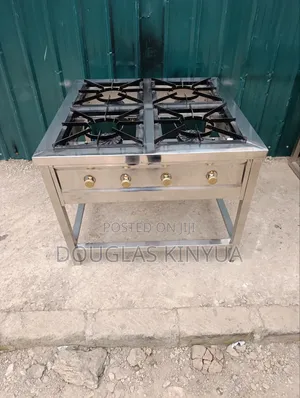 Stainless Steel Commercial Hotel 4 Burner Gas Cooker.