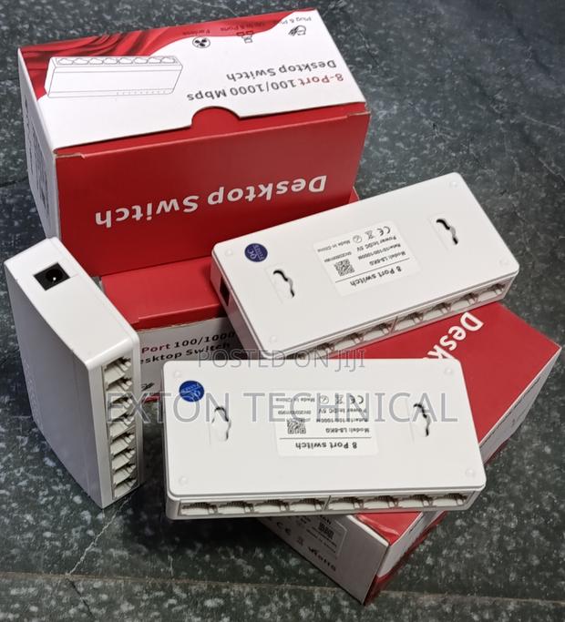 8 Port Desktop Network Switch - main view