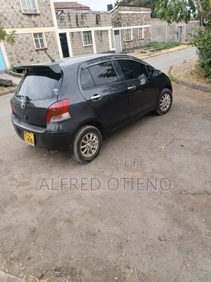 Toyota Vitz 2008 Black
