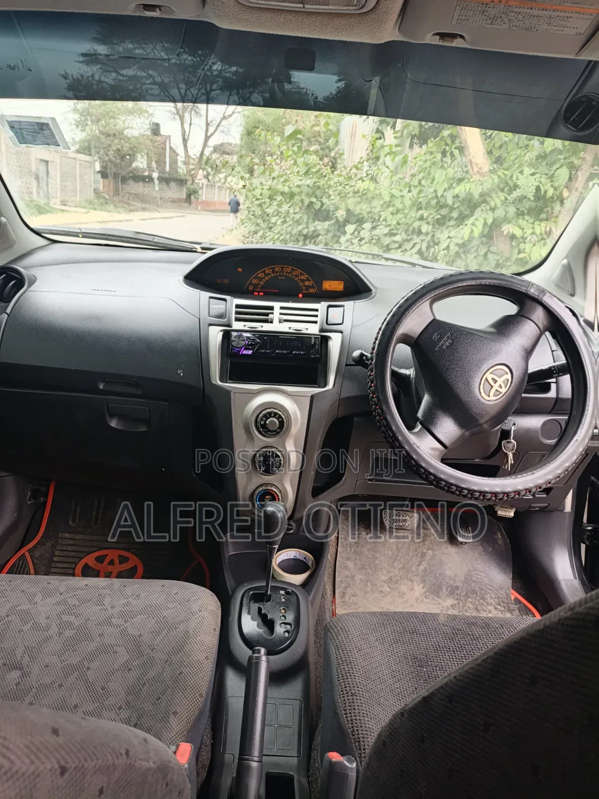 Toyota Vitz 2008 Black