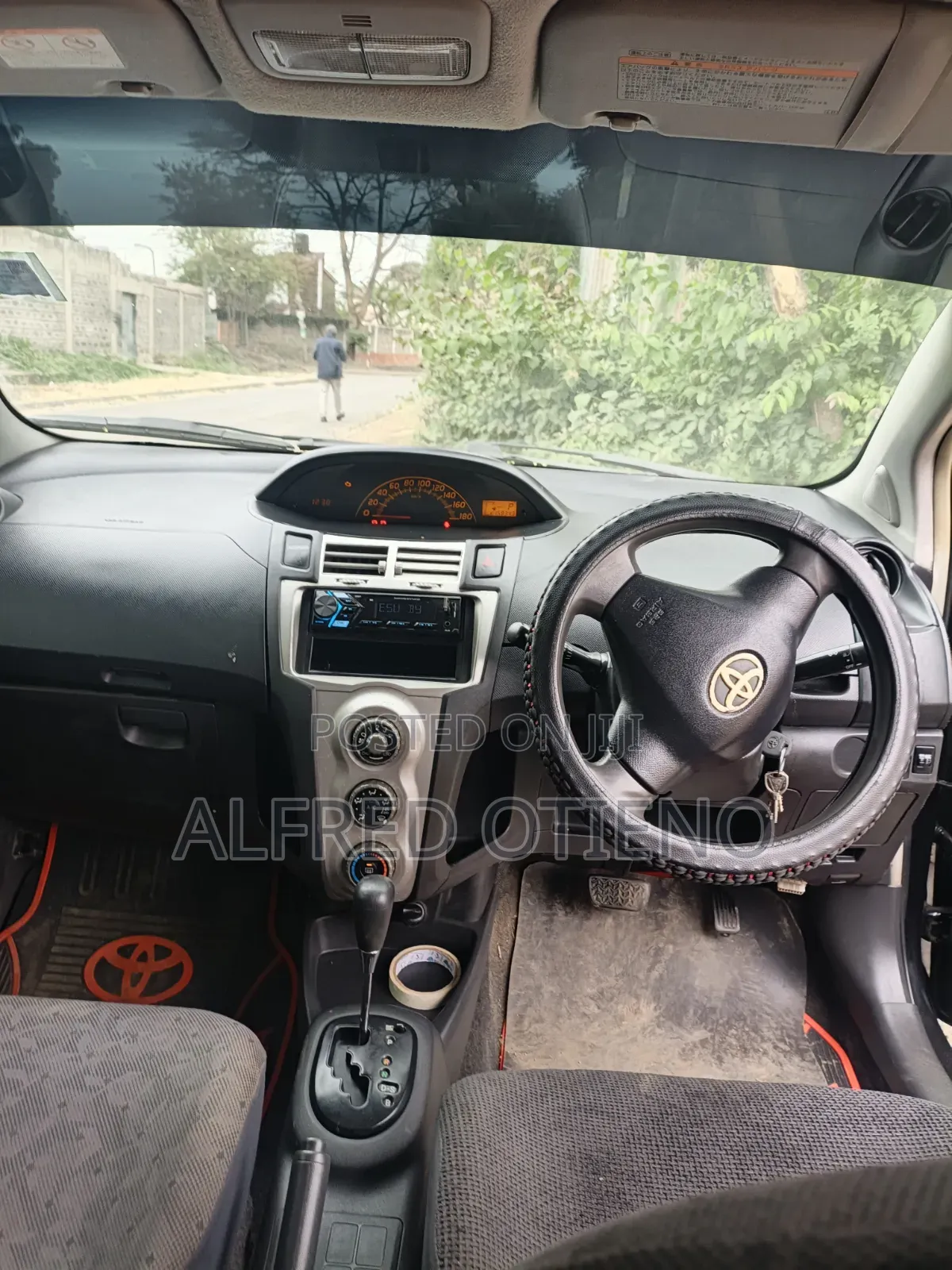 Toyota Vitz 2008 Black