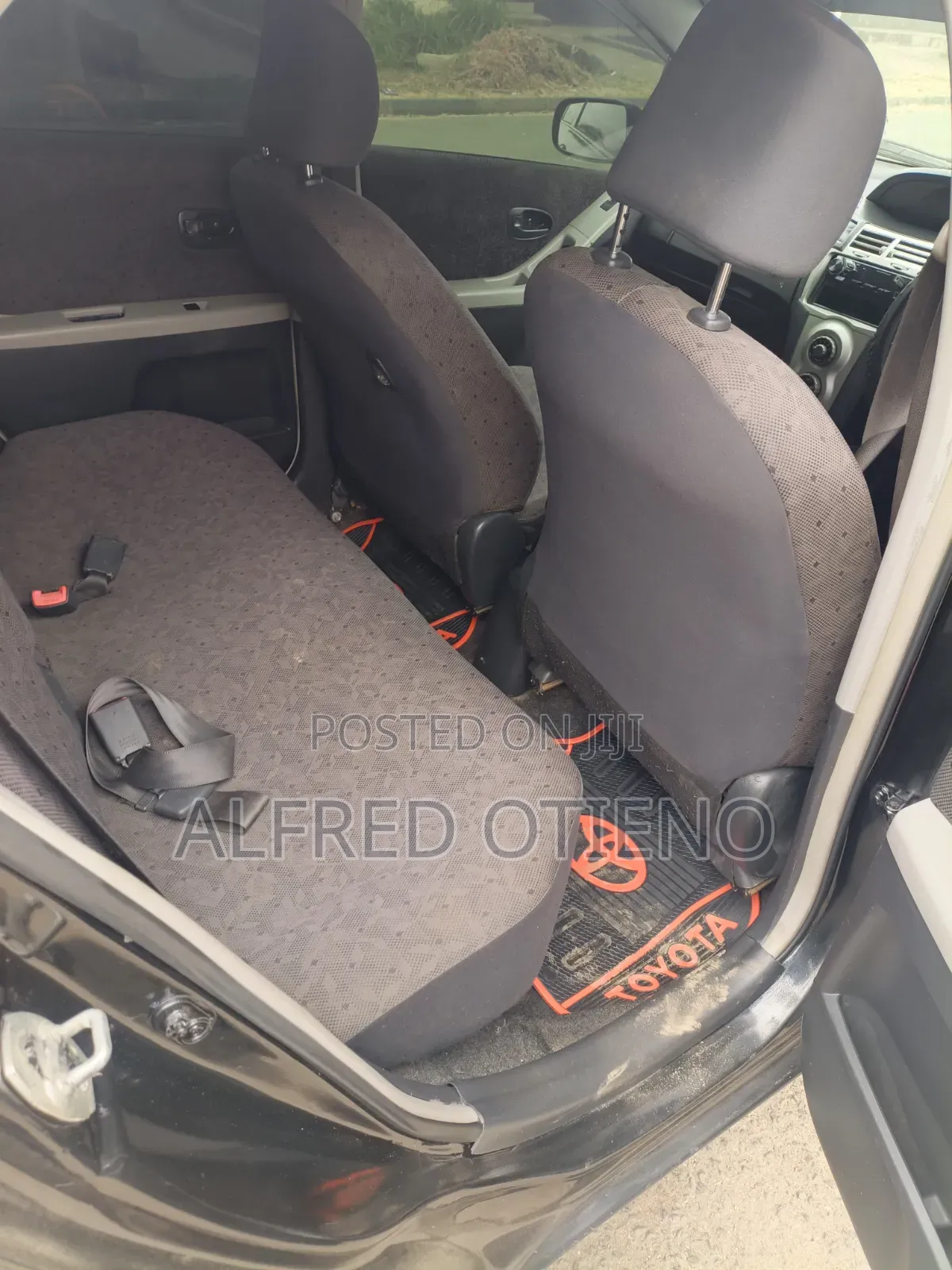 Toyota Vitz 2008 Black