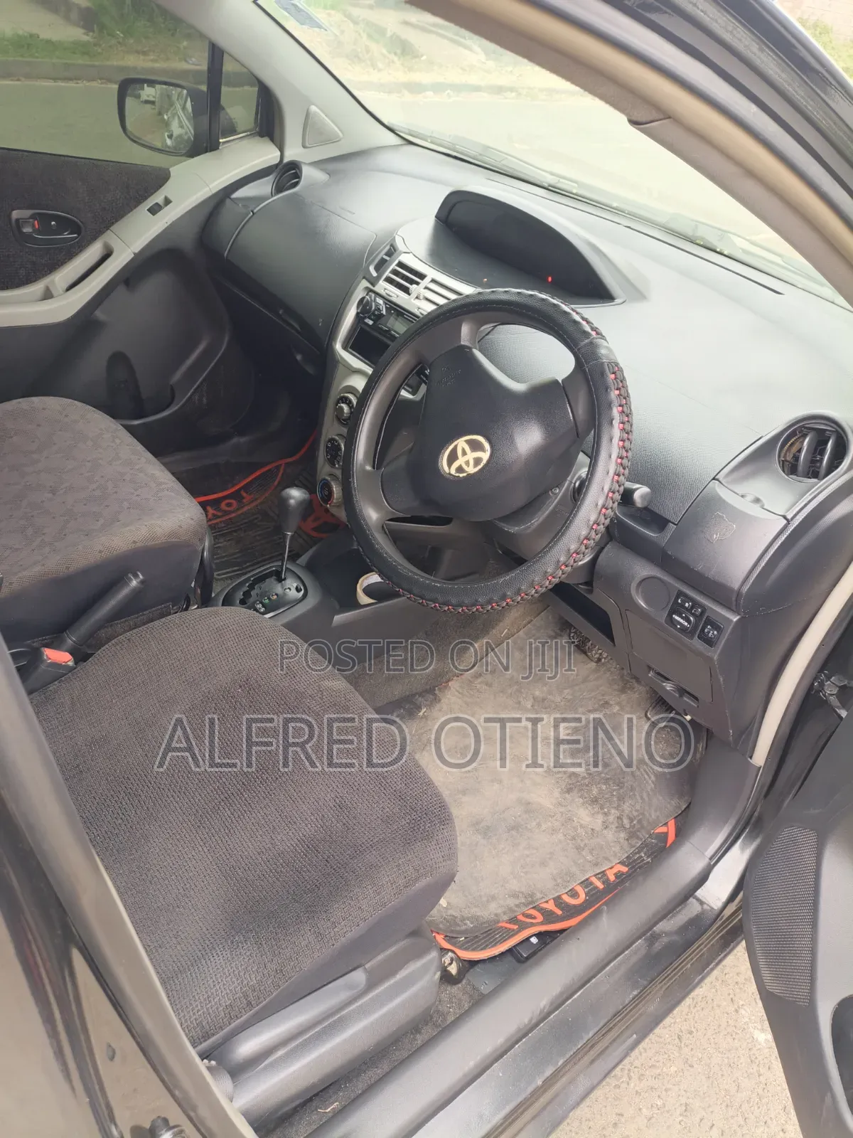 Toyota Vitz 2008 Black