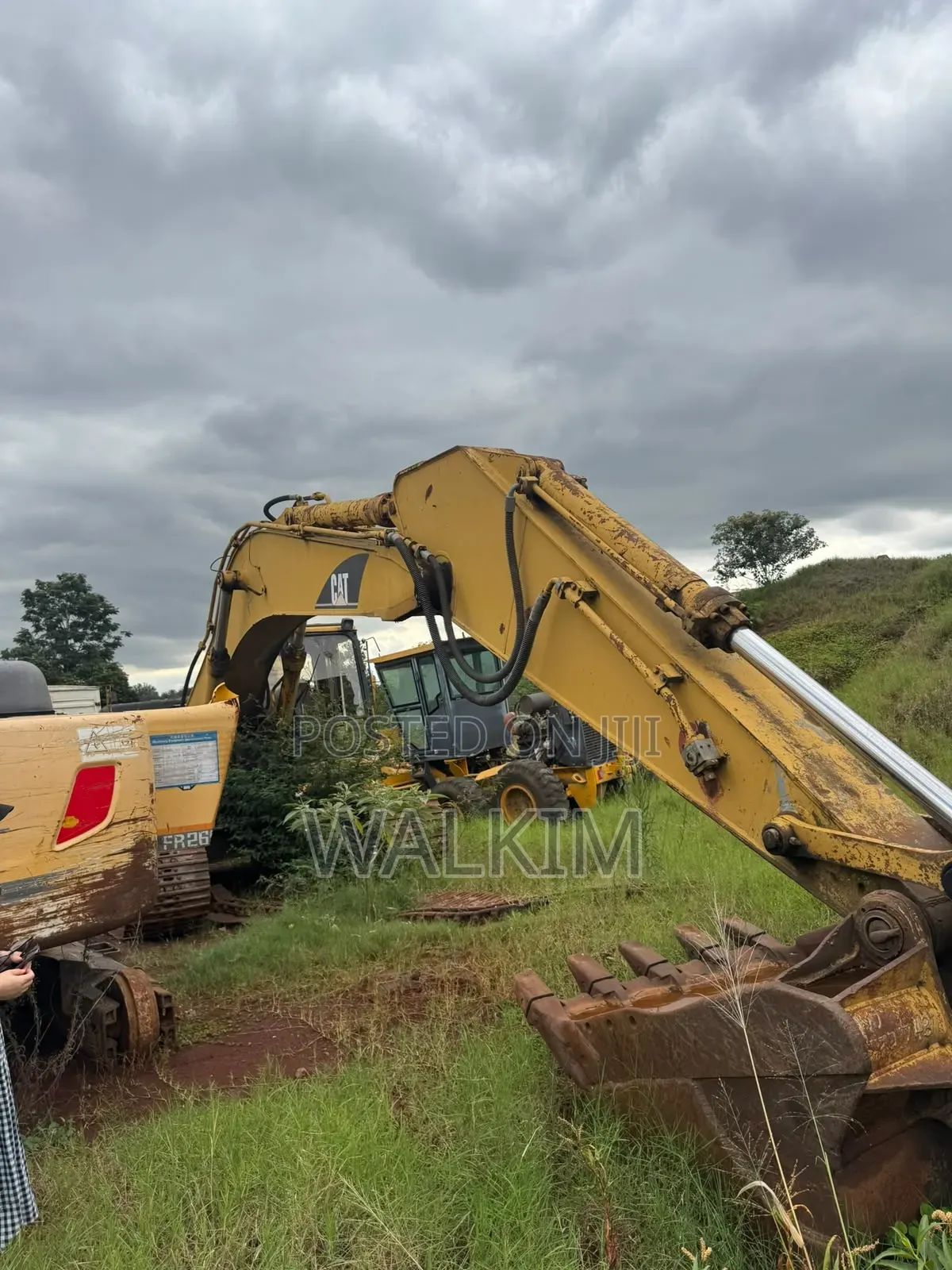 Used CAT 330B Excavator