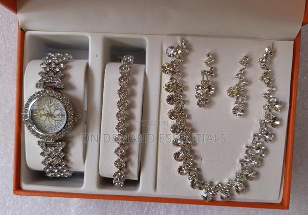 4pcs Ladies Watch Gift Sets - thumbnail 3