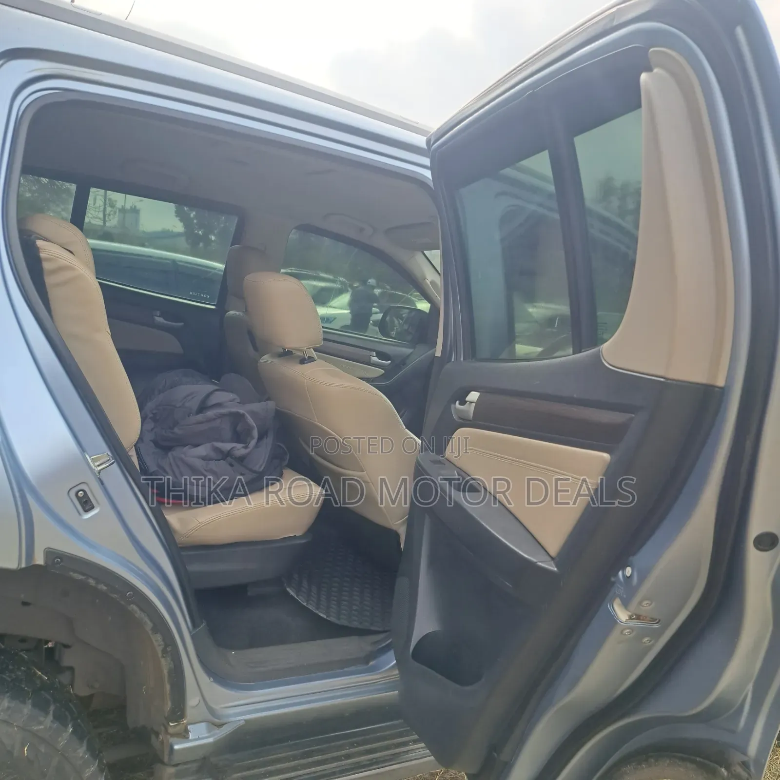 Isuzu MU-X 2015 Blue