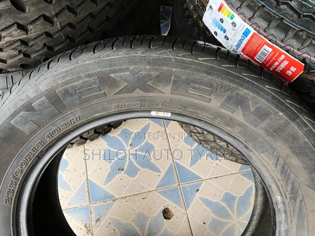 Nexen 235/60r18 Used - thumbnail 4