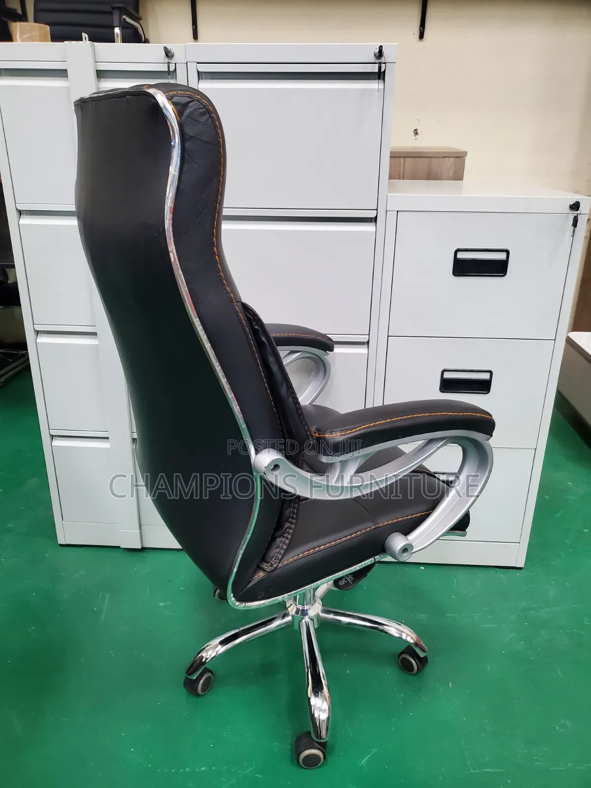High Back Leather Seivel Office Chair