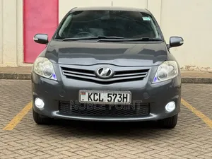 Toyota Auris 2010 Gray