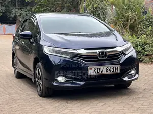 Honda Fit Shuttle 1.5 Hybrid 2WD 2018 Blue